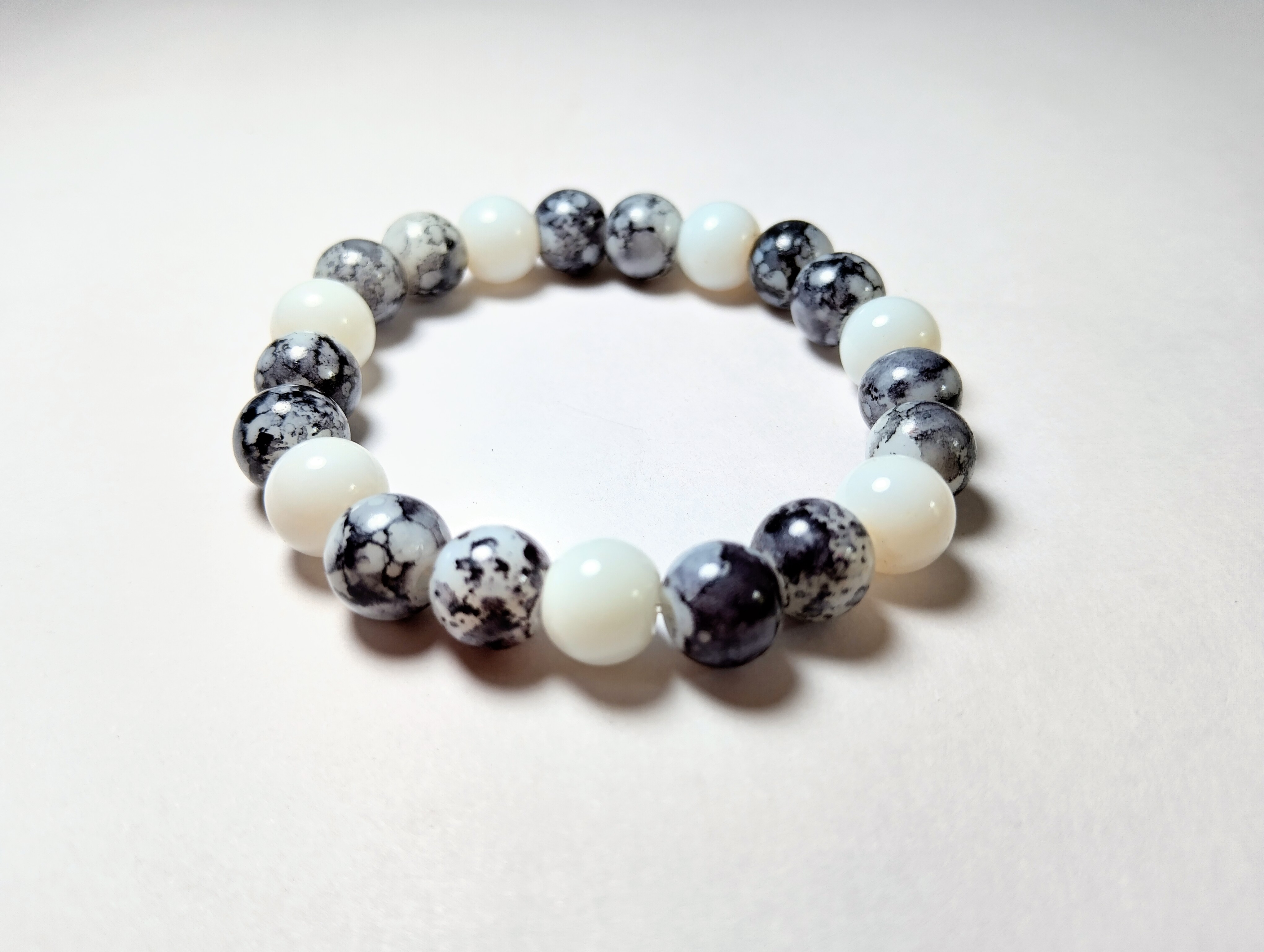 Glass Bead Bracelet - Marble gray and white