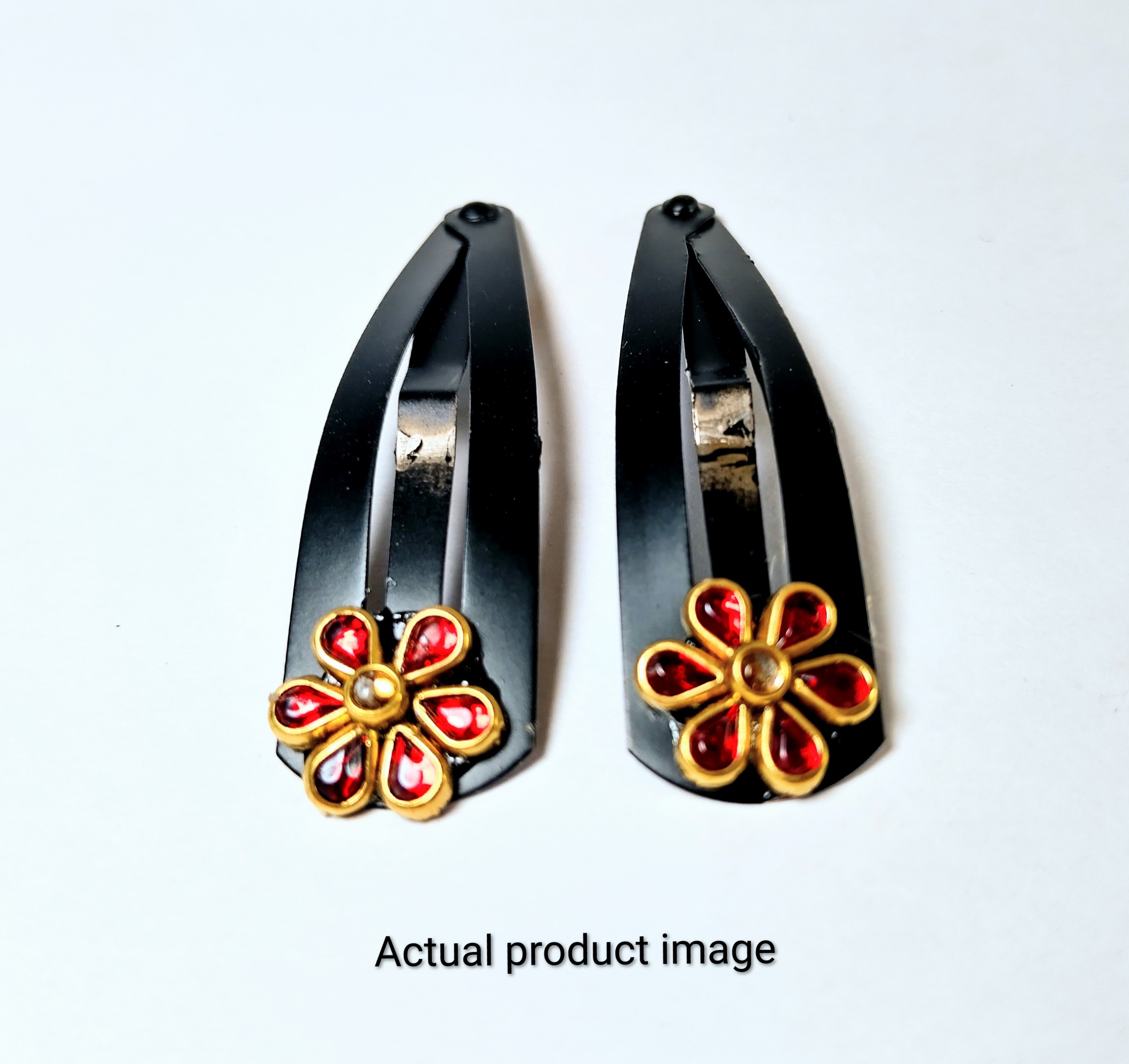Elegant Floral Hair Clip – Classic Black with Red Accent