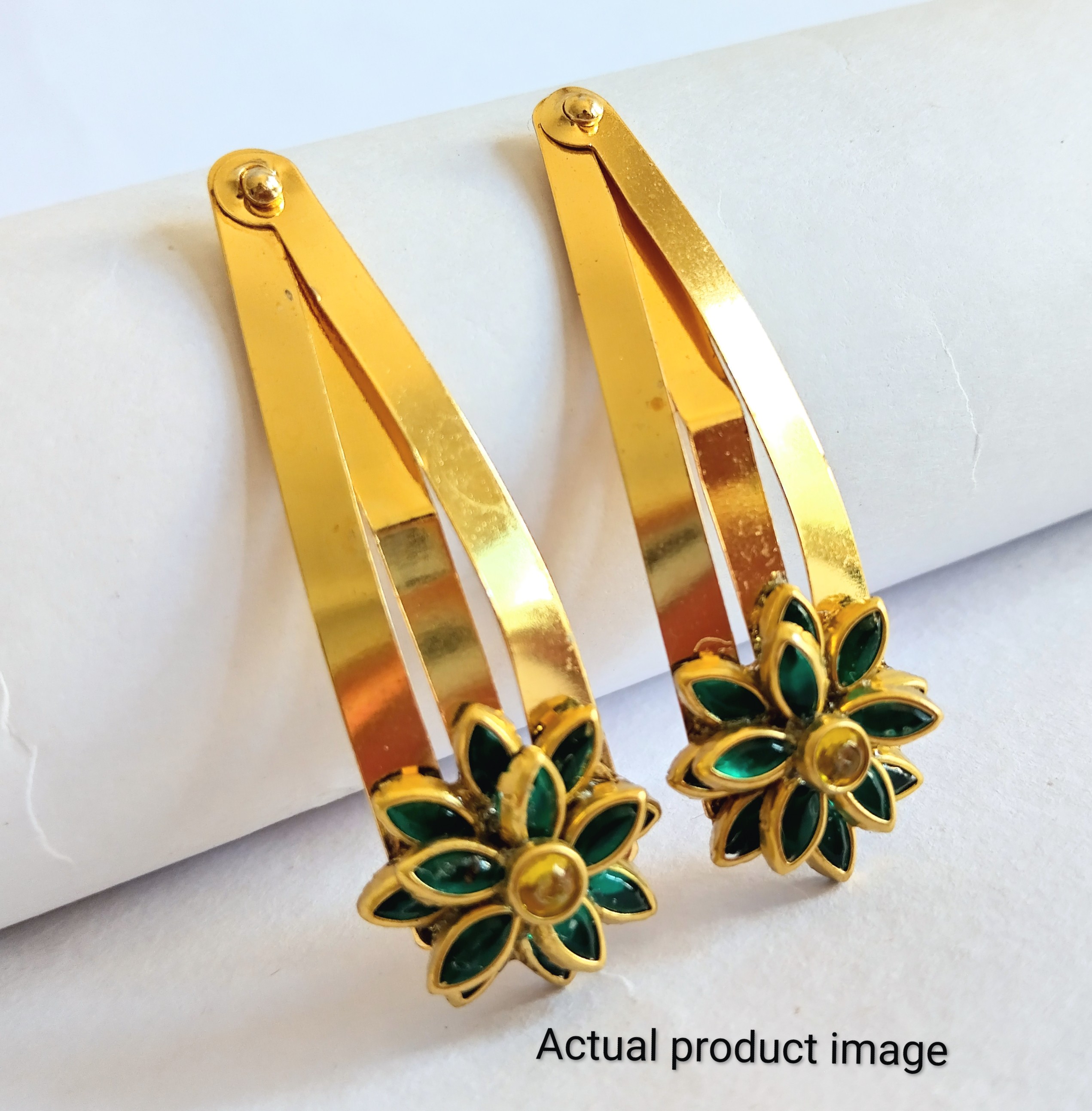 Elegant Floral Hair Clip Set – Green & Gold Finish